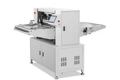 Peiriant pletio cyllell